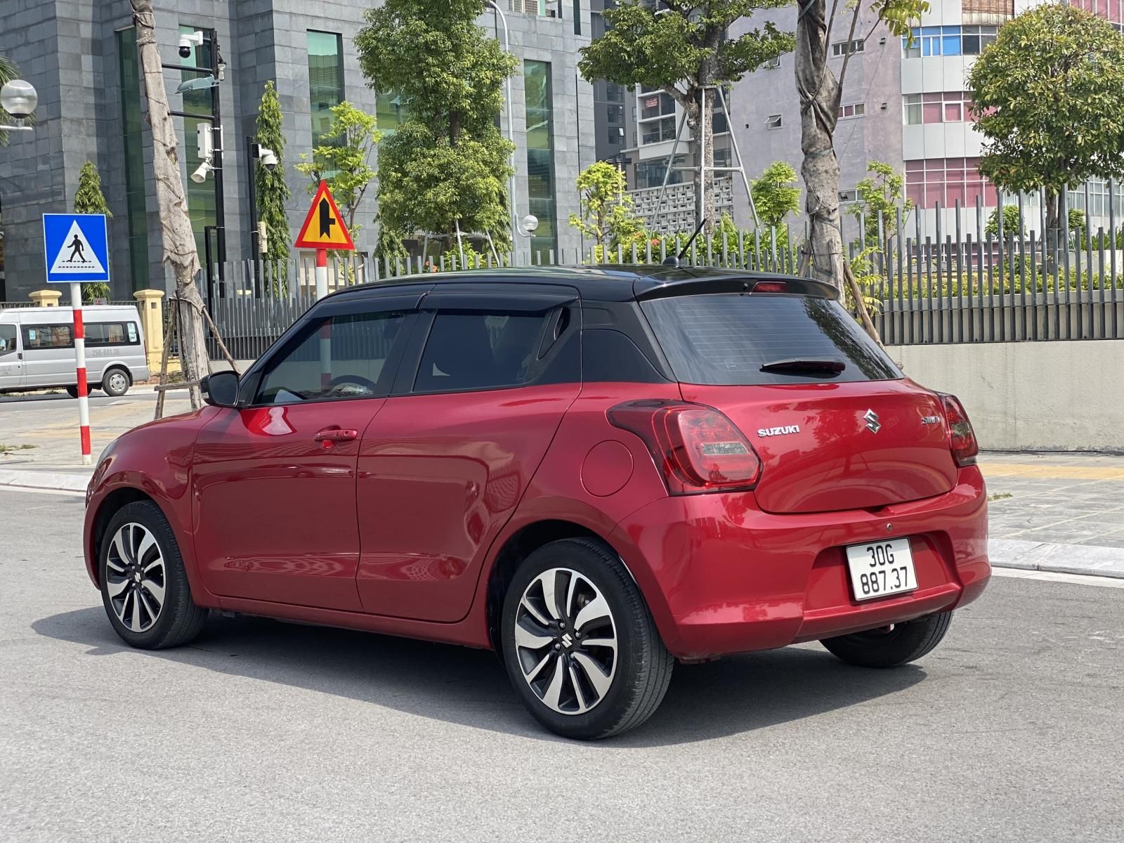 Suzuki Swift GLX 2019 - Cần bán xe Suzuki Swift GLX năm sản xuất 2019