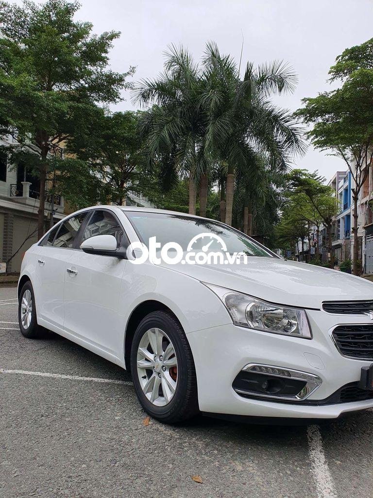 Chevrolet Cruze 2016 - Cần bán gấp Chevrolet Cruze đời 2016 còn mới, 298 triệu