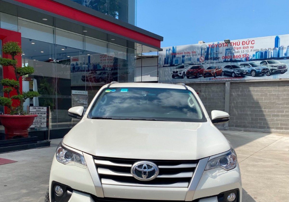 Toyota Fortuner   2.4G 4x2 MT  2019 - Cần bán Toyota Fortuner 2.4G 4x2 MT năm sản xuất 2019, màu trắng 