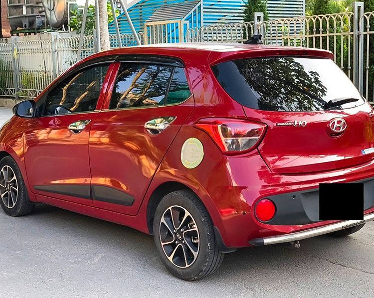 Hyundai Grand i10   2018 - Bán Hyundai Grand i10 đời 2018, màu đỏ còn mới, 352 triệu