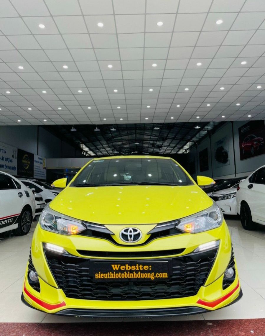Toyota Yaris   1.5G  2018 - Cần bán Toyota Yaris 1.5G đời 2018, màu vàng, nhập khẩu còn mới