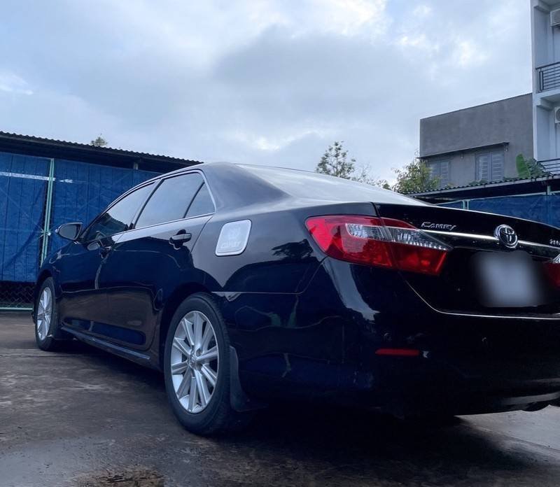 Toyota Camry 2012 - Bán Toyota Camry đời 2012, màu xanh lam còn mới, giá tốt