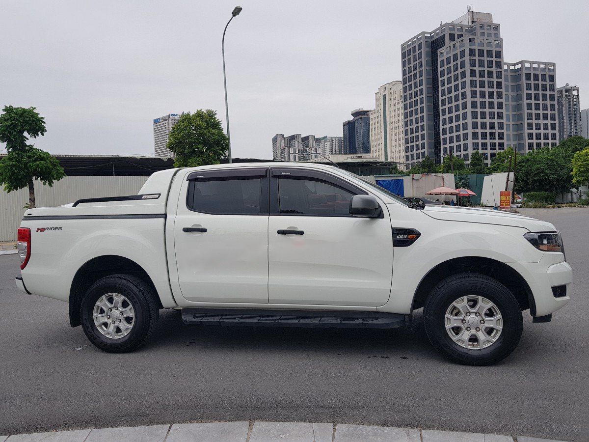 Ford Ranger 2015 - Bán Ford Ranger sản xuất năm 2015, màu trắng, nhập khẩu nguyên chiếc giá cạnh tranh