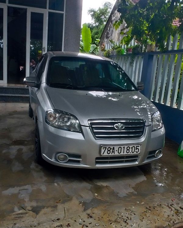 Daewoo Gentra 2008 - Cần bán Daewoo Gentra 2008, màu xám còn mới, giá 130tr