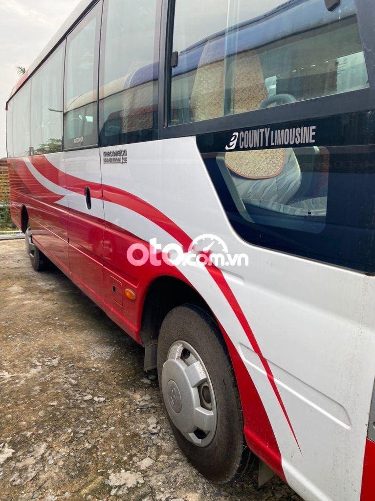 Hyundai County Limousine 2014 - Bán Hyundai County Limousine sản xuất 2014, màu trắng còn mới, giá chỉ 445 triệu