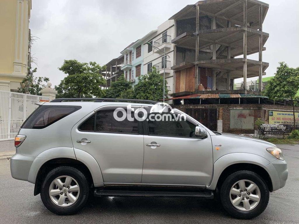 Toyota Fortuner    2009 - Bán Toyota Fortuner đời 2009, màu xám còn mới