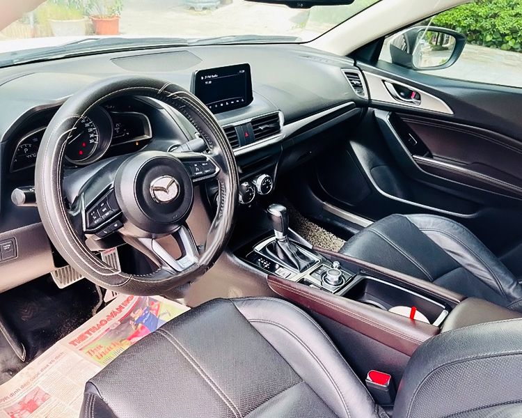 Mazda 3 2017 - Bán Mazda 3 đời 2017, màu trắng, giá tốt