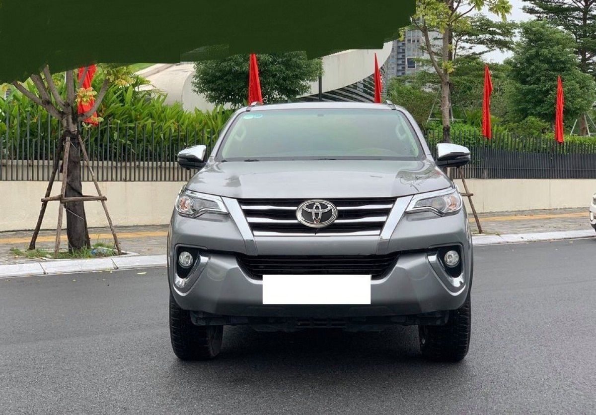 Toyota Fortuner   2.4G 4x2 AT 2019 - Bán Toyota Fortuner 2.4G 4x2 AT đời 2019, màu bạc, nhập khẩu nguyên chiếc chính chủ