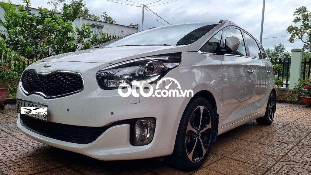 Kia Rondo   GATH 2016 - Cần bán xe Kia Rondo GATH đời 2016, màu trắng còn mới