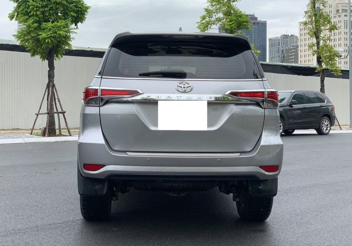 Toyota Fortuner   2.4G 4x2 AT 2019 - Bán Toyota Fortuner 2.4G 4x2 AT đời 2019, màu bạc, nhập khẩu nguyên chiếc chính chủ