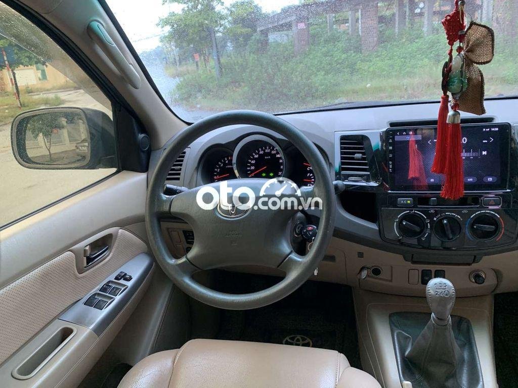 Toyota Fortuner    2009 - Bán Toyota Fortuner đời 2009, màu xám còn mới