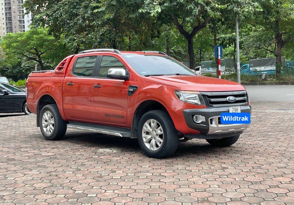 Ford Ranger   Wildtrak 2.2L 4x2 AT 2014 - Bán ô tô Ford Ranger Wildtrak 2.2L 4x2 AT năm 2014, màu đỏ, xe nhập còn mới