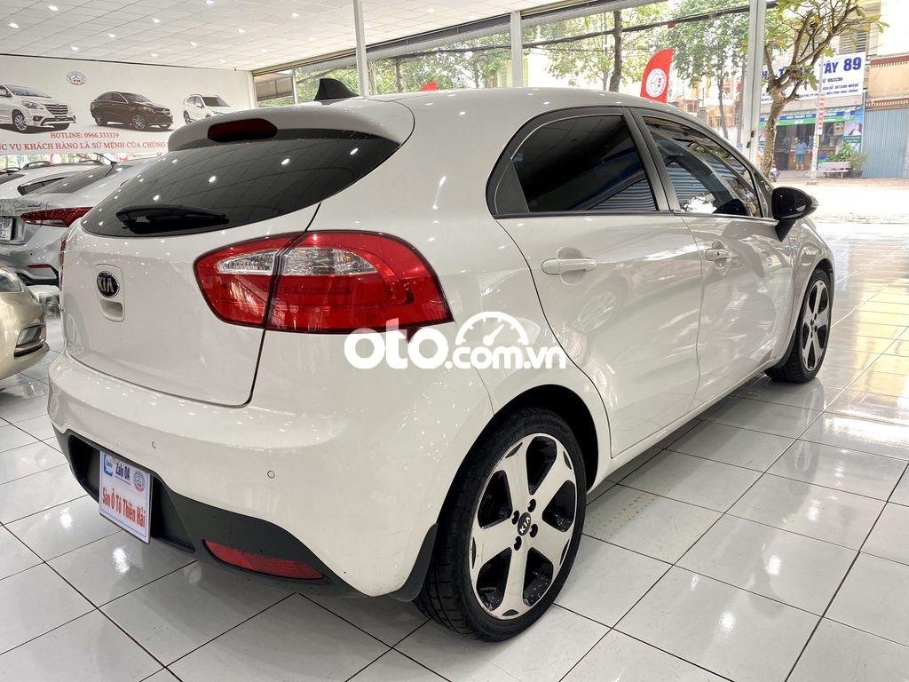 Kia Rio 2014 - Cần bán xe Kia Rio năm sản xuất 2014, màu trắng, nhập khẩu  