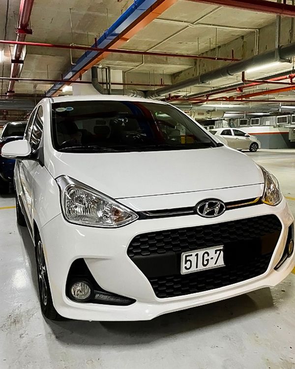 Hyundai Grand i10   1.2 AT 2018 - Cần bán lại xe Hyundai Grand i10 1.2 AT 2018, màu trắng, giá tốt