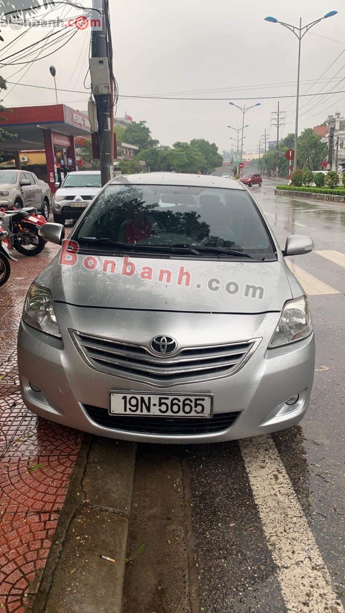 Toyota Vios   E  2010 - Cần bán lại xe Toyota Vios E sản xuất 2010, màu bạc chính chủ