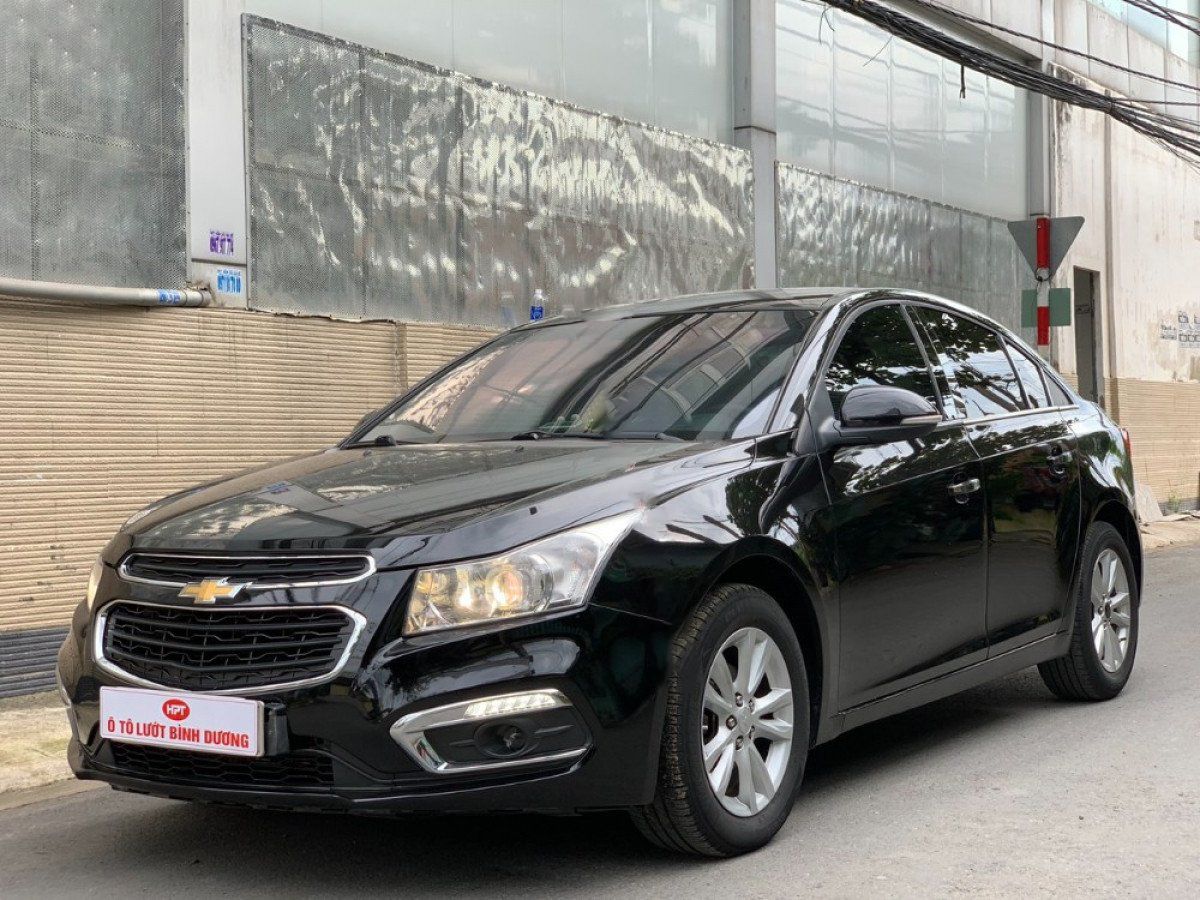 Chevrolet Cruze   LT 1.6L  2018 - Bán Chevrolet Cruze LT 1.6L đời 2018, màu đen  