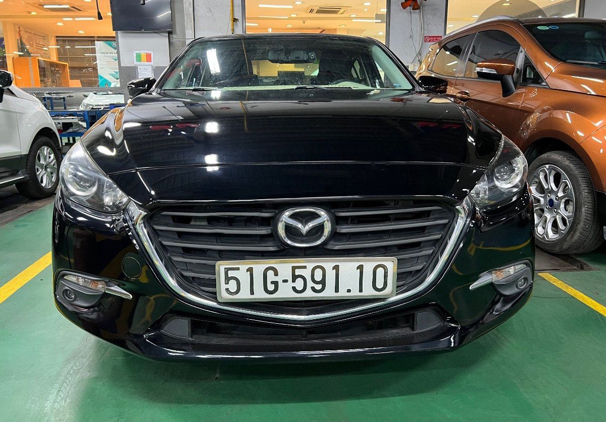 Mazda 3 2018 - Bán Mazda 3 sản xuất năm 2018, màu đen, giá 545tr