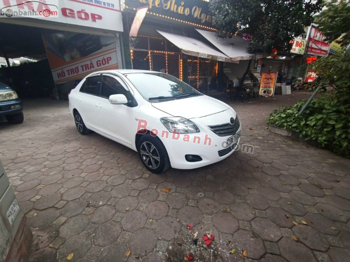 Toyota Vios   Limo  2011 - Cần bán lại xe Toyota Vios Limo năm 2011, màu trắng, giá 183tr