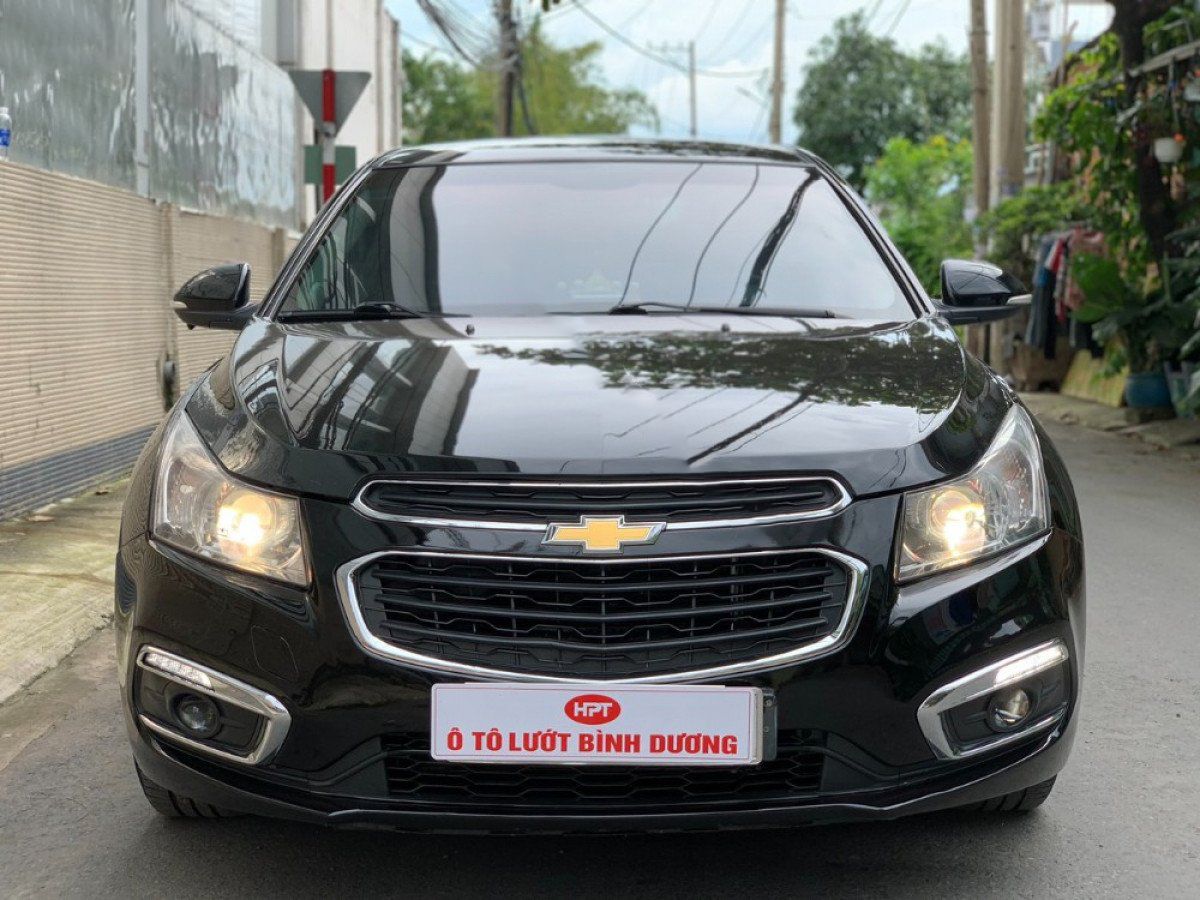 Chevrolet Cruze   LT 1.6L  2018 - Bán Chevrolet Cruze LT 1.6L đời 2018, màu đen  