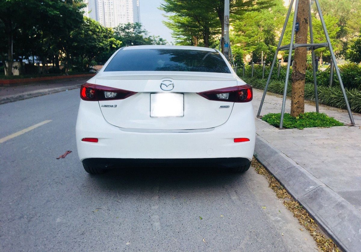 Mazda 3 2017 - Bán Mazda 3 sản xuất 2017, màu trắng, giá chỉ 525 triệu