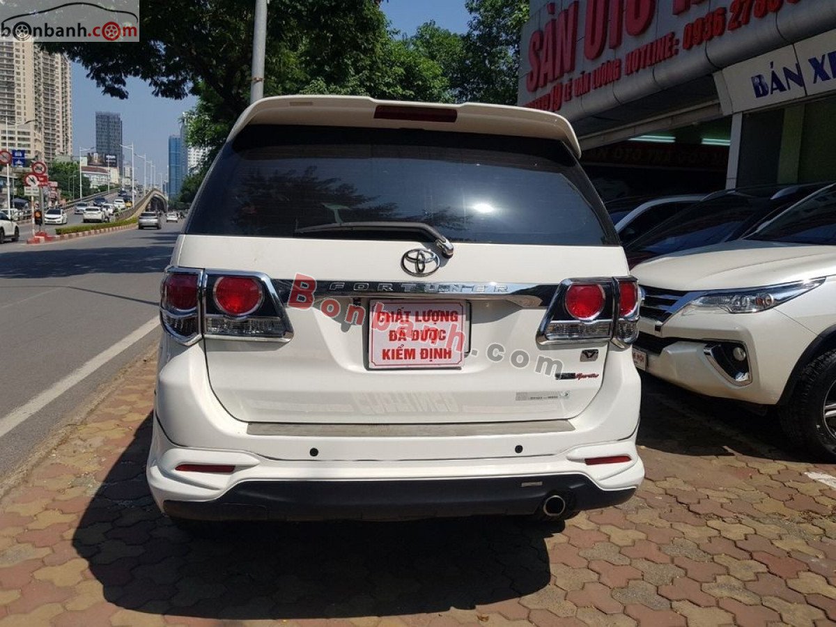 Toyota Fortuner   TRD Sportivo 4x2 AT  2016 - Bán Toyota Fortuner TRD Sportivo 4x2 AT năm sản xuất 2016, màu trắng, giá tốt