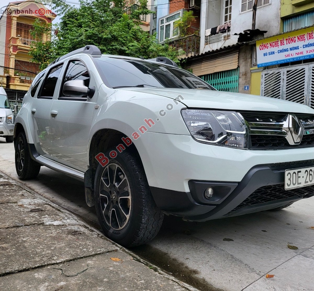 Renault Duster   2.0AT 4x4   2016 - Cần bán xe Renault Duster 2.0AT 4x4 sản xuất năm 2016, màu trắng 