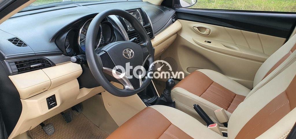 Toyota Vios  E 2015 - Bán Toyota Vios E sản xuất 2015, màu bạc, giá tốt