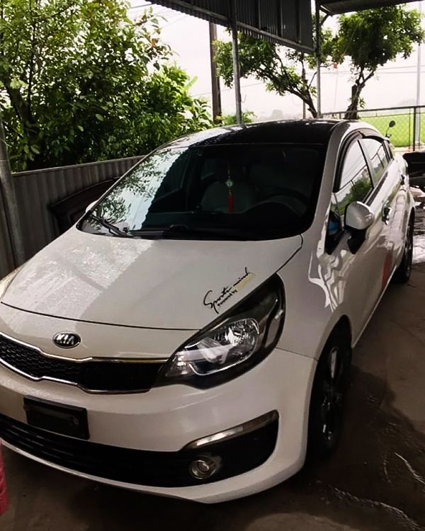 Kia Rio   1.4 MT  2015 - Cần bán xe Kia Rio 1.4 MT đời 2015, màu trắng, nhập khẩu nguyên chiếc