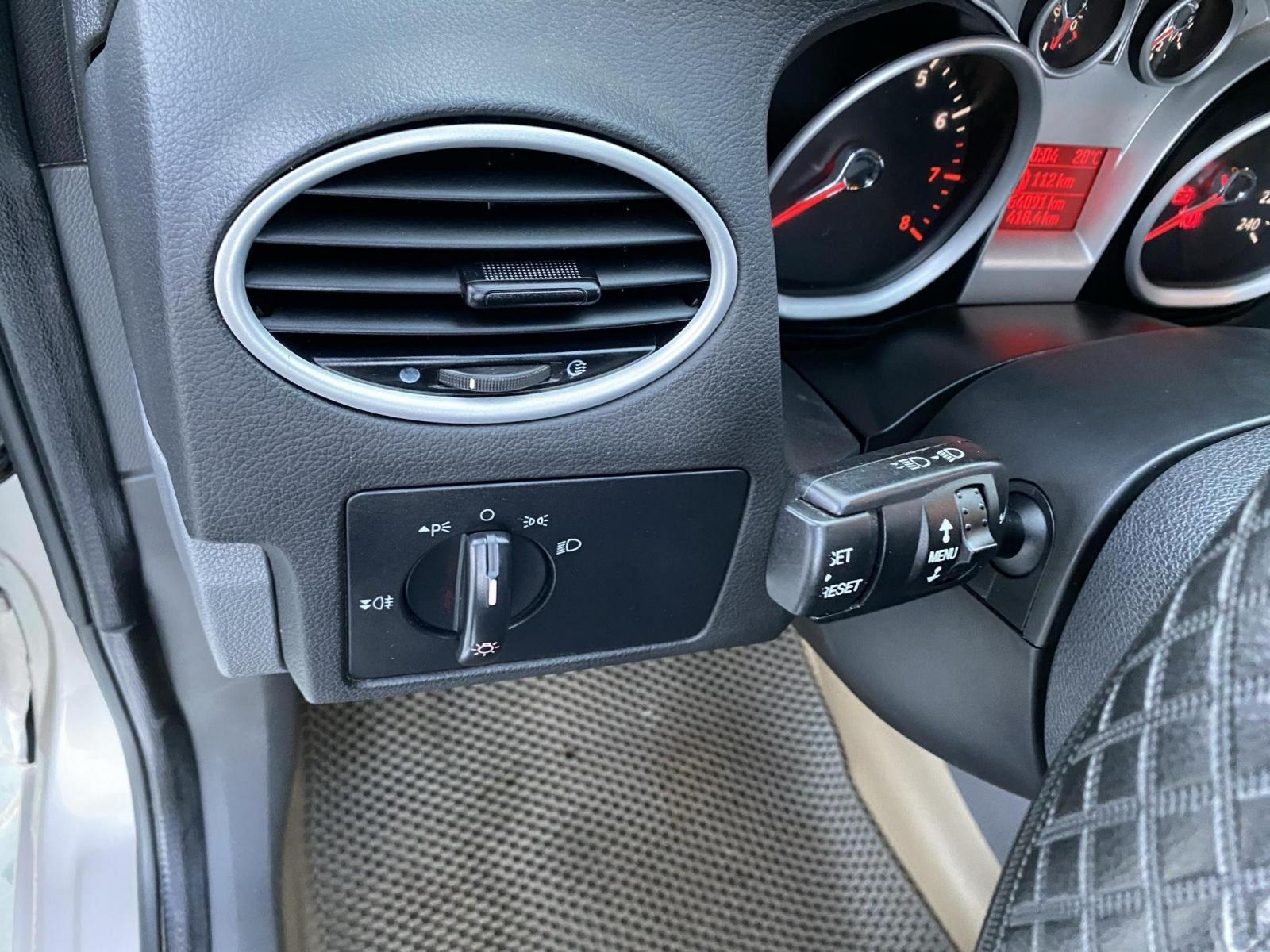 Ford Focus 2009 - Ford Focus cuối 2009 AT 1.8 xe thật đẹp