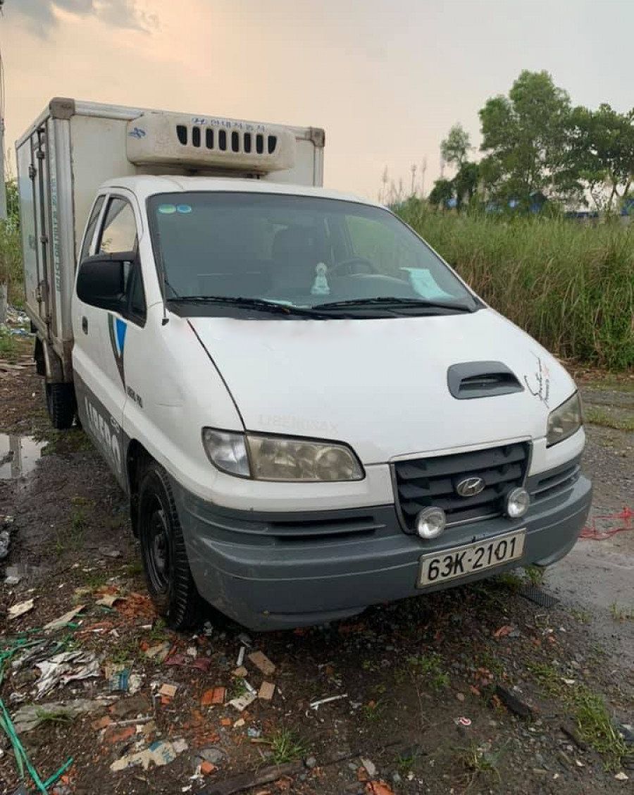 Hyundai Libero 2003 - Cần bán gấp Hyundai Libero năm sản xuất 2003, màu trắng, nhập khẩu