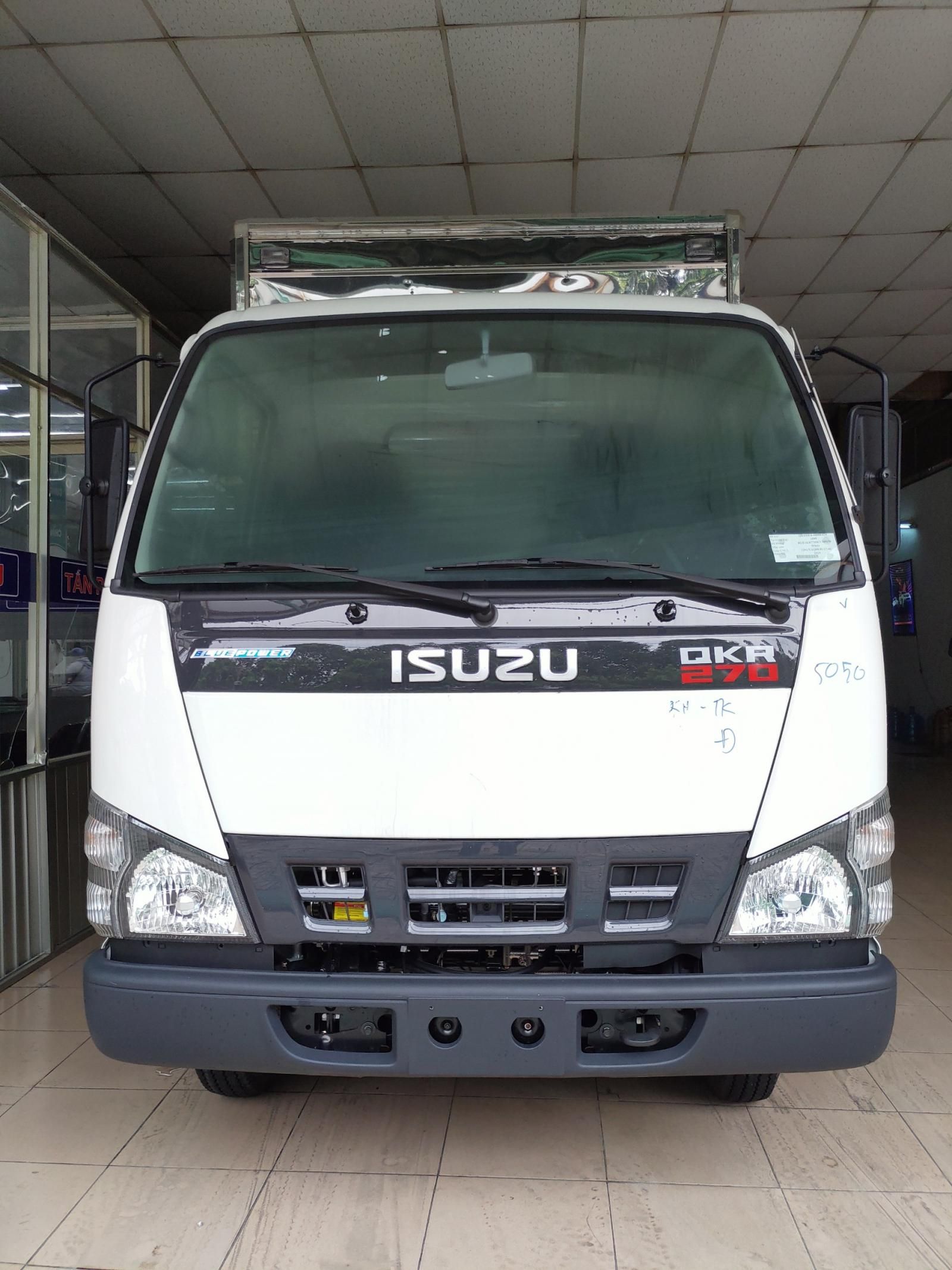 Isuzu QKR 2022 - Isuzu 1.990kg thùng kín inox 4.3m, KM máy lạnh, 12 phiếu bảo dưỡng