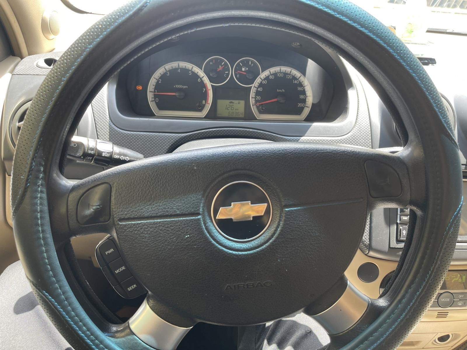 Chevrolet Aveo 2014 - Cần bán lại xe Chevrolet Aveo 1.5AT năm sản xuất 2014