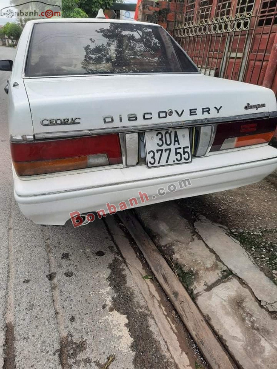 Nissan Cedric 1990 - Bán xe Nissan Cedric đời 1990, màu trắng, xe nhập, 55 triệu