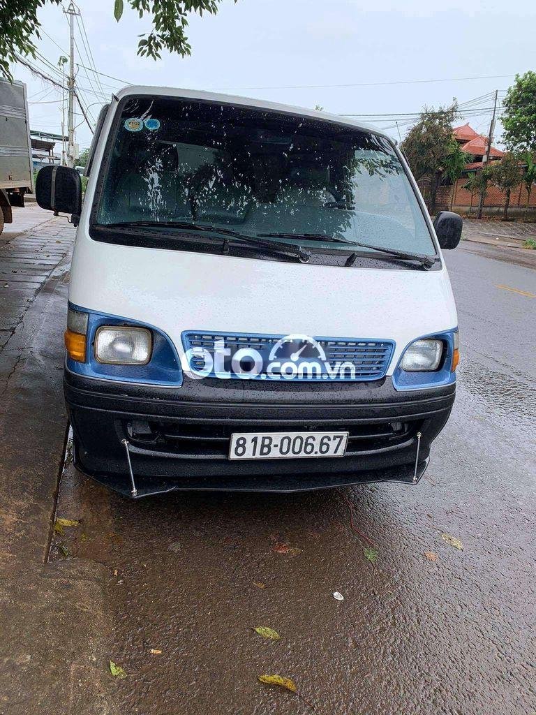 Toyota Hiace 2003 - Cần bán xe Toyota Hiace sản xuất 2003, màu trắng, giá 50tr