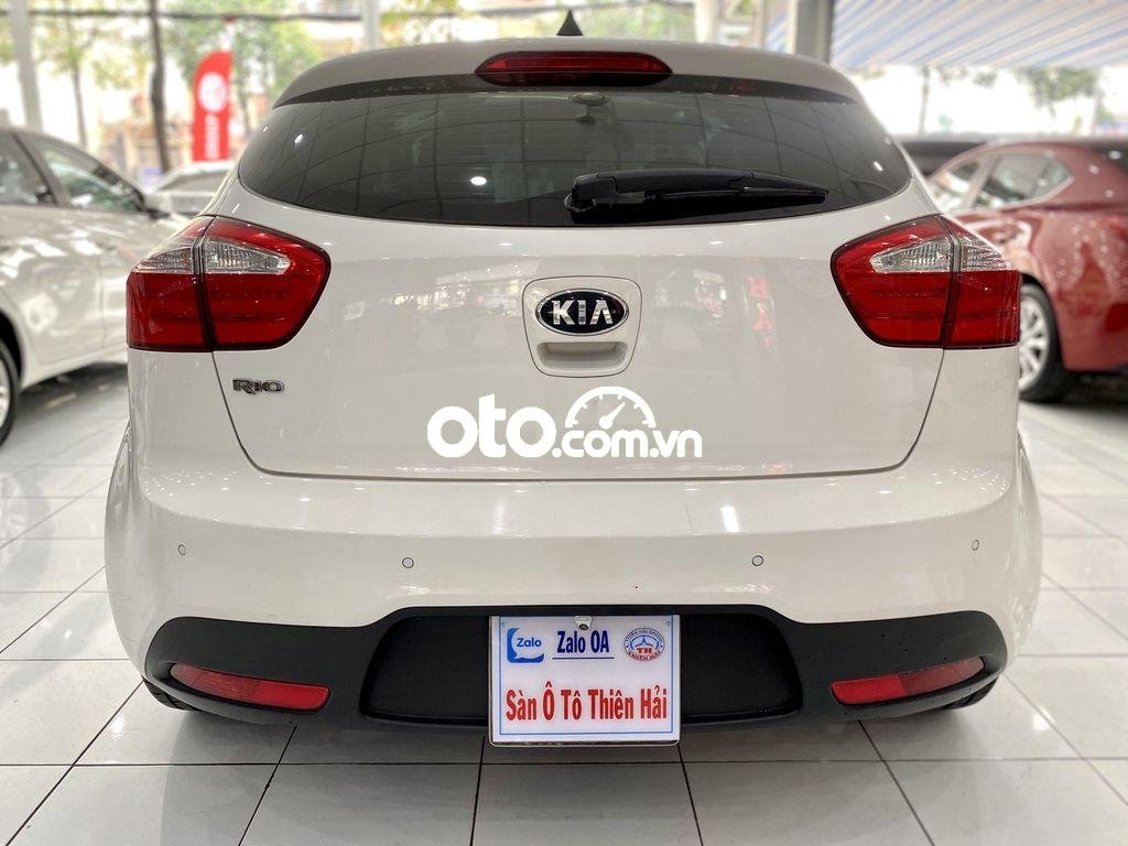 Kia Rio 2014 - Bán ô tô Kia Rio năm sản xuất 2014, màu trắng, nhập khẩu 