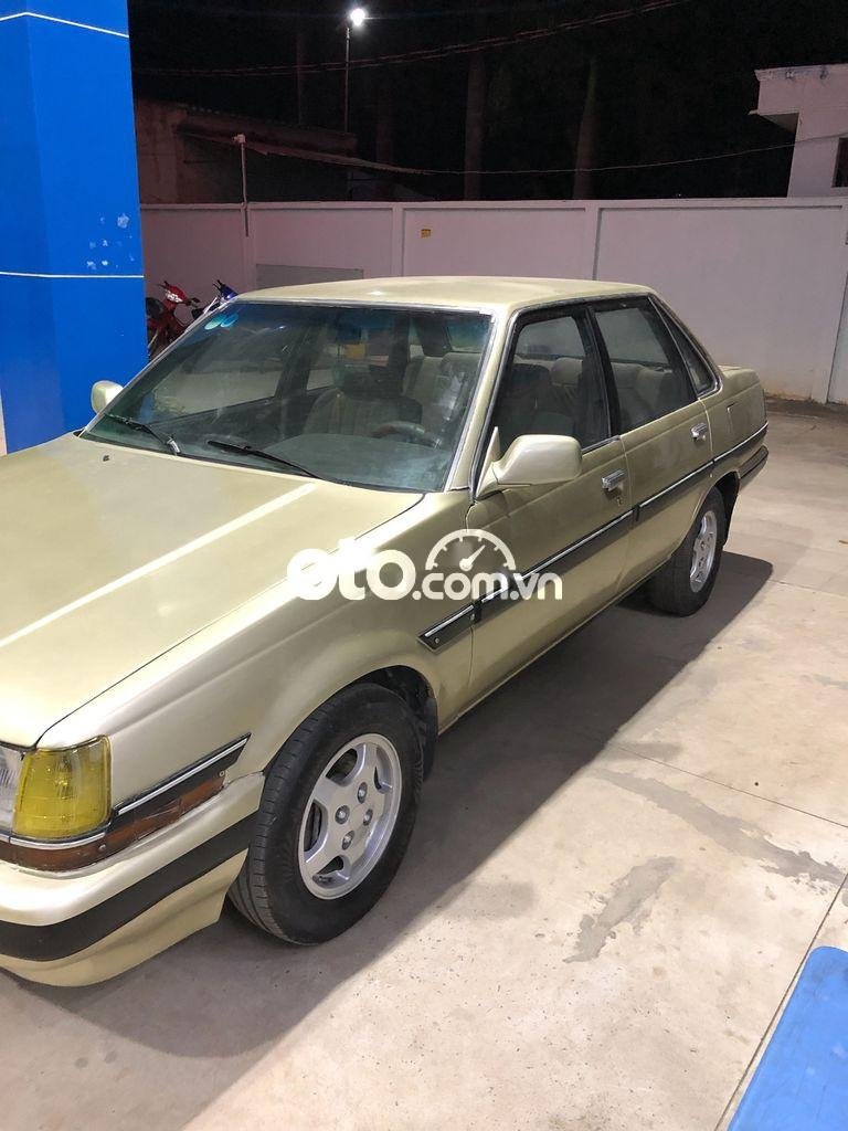 Toyota Corona 1987 - Cần bán gấp Toyota Corona sản xuất 1987, xe nhập