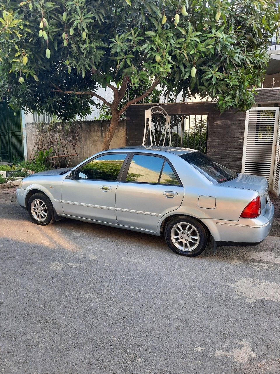 Ford Laser 1.6MT 2005 - Xe Ford Laser 1.6MT sản xuất năm 2005