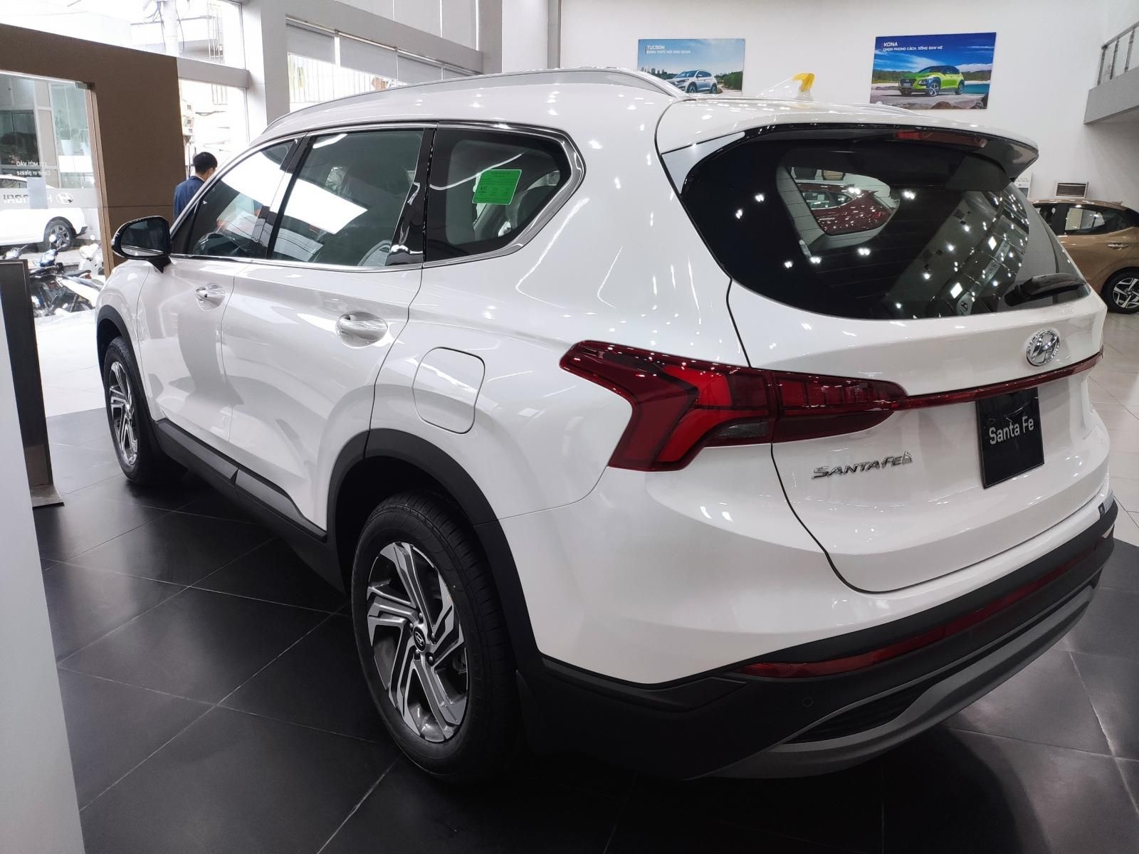 Hyundai Santa Fe 2022 - Giá tốt tháng ngâu - Chẳng ngại lo âu