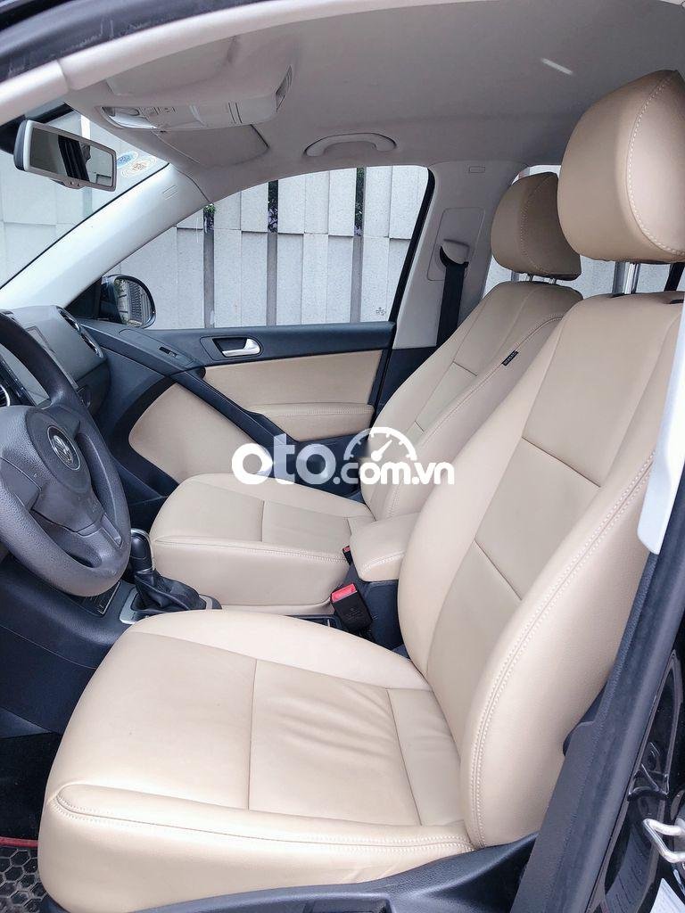 Volkswagen Tiguan 2014 - Bán ô tô Volkswagen Tiguan năm sản xuất 2014, màu đen, nhập khẩu