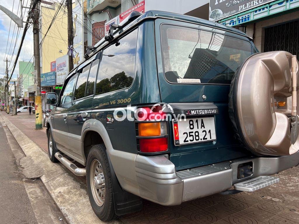 Mitsubishi Pajero 2000 - Bán Mitsubishi Pajero đời 2000, màu xanh lam giá cạnh tranh