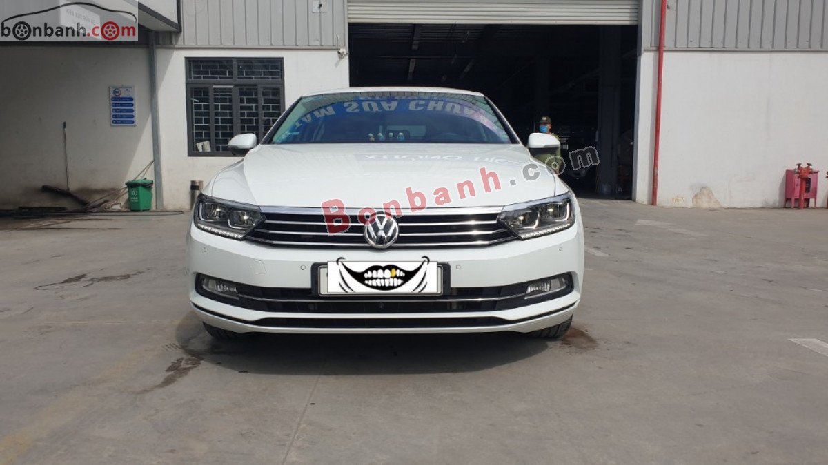 Volkswagen Passat 2017 - Bán Volkswagen Passat đời 2017, màu trắng, nhập khẩu nguyên chiếc