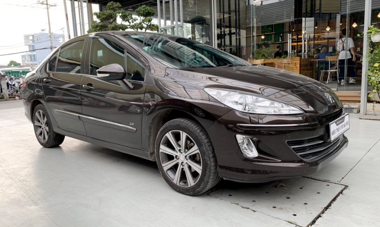 Peugeot 408 2016 - Bán xe Peugeot 408 sản xuất năm 2016 màu nâu, biển SG, xe siêu lướt