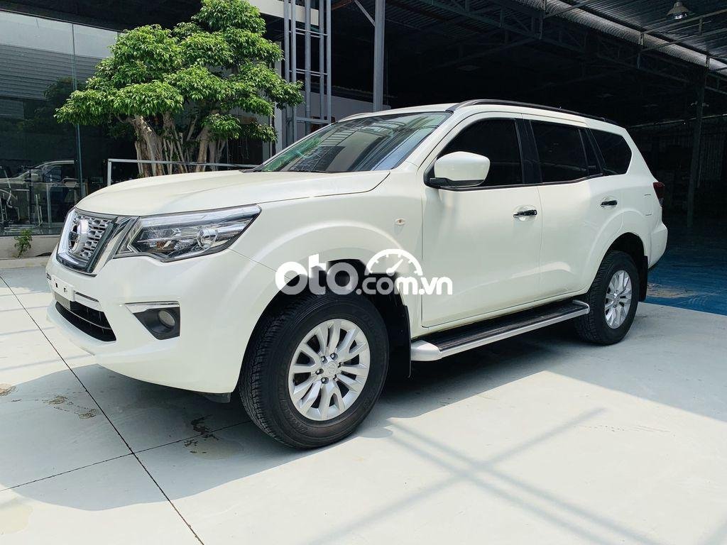 Nissan Terrano 2.5MT 2018 - Cần bán lại xe Nissan Terrano 2.5MT 2018, màu trắng, xe nhập còn mới