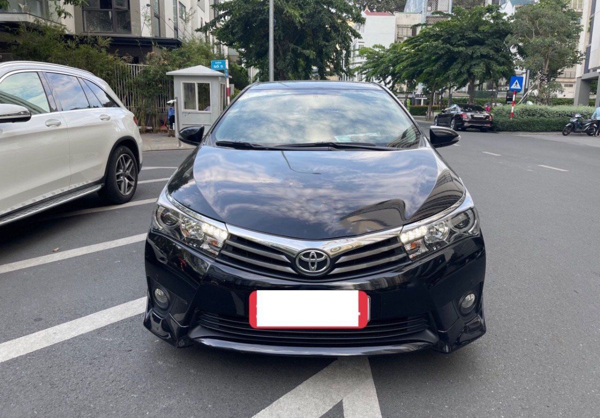 Toyota Corolla  2.0V AT  2019 - Cần bán Toyota Corolla 2.0V AT đời 2019, màu đen chính chủ, giá tốt