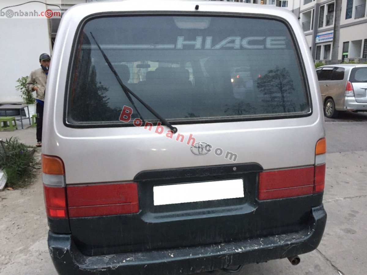 Toyota Hiace 2003 - Bán ô tô Toyota Hiace năm 2003, màu bạc