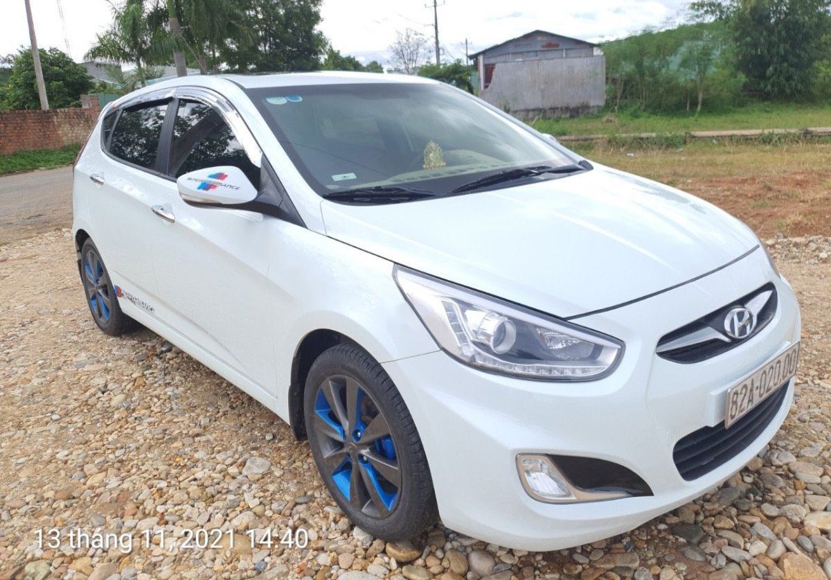 Hyundai Accent 2014 - Bán Hyundai Accent đời 2014, màu trắng, nhập khẩu nguyên chiếc như mới, 340 triệu