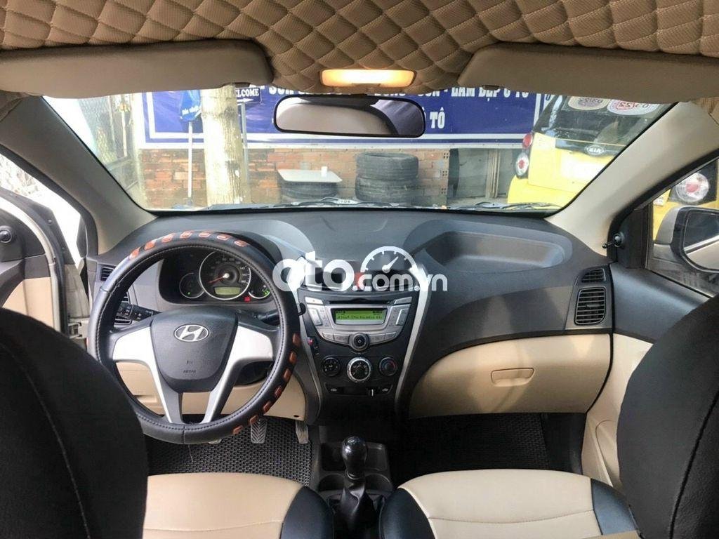 Hyundai Eon   2013 - Bán Hyundai Eon năm sản xuất 2013, màu bạc, nhập khẩu nguyên chiếc