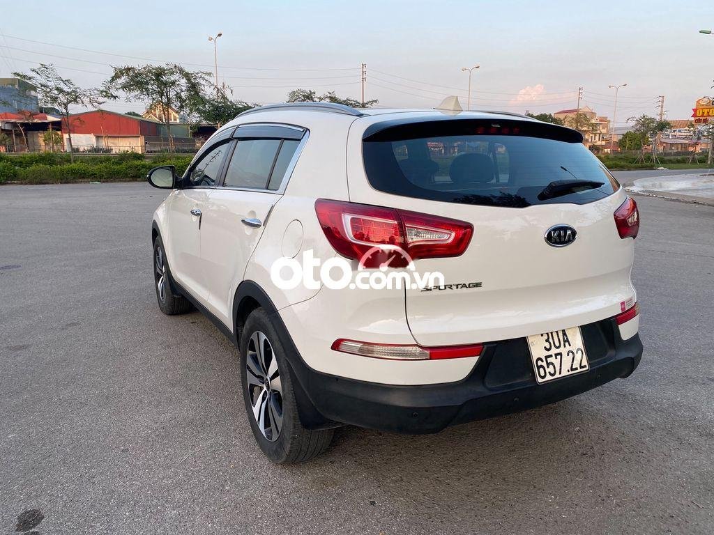 Kia Sportage 2012 - Bán Kia Sportage đời 2012, màu trắng, xe nhập còn mới giá cạnh tranh