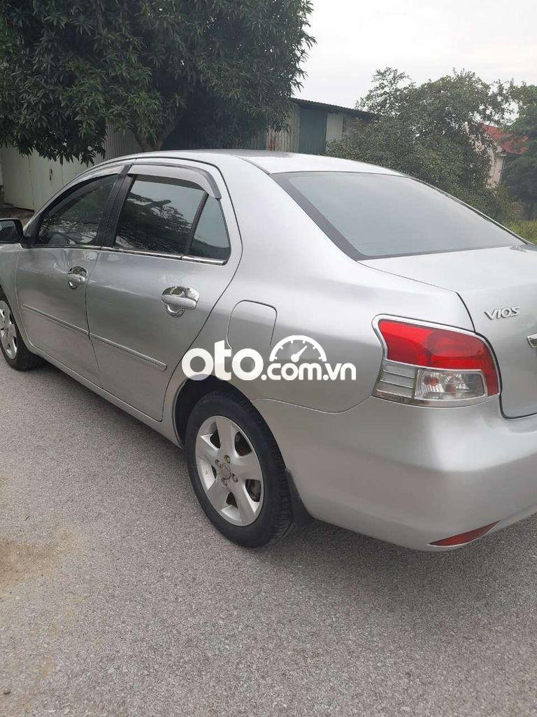 Toyota Vios G  2010 - Cần bán Toyota Vios G sản xuất 2010, màu bạc, nhập khẩu nguyên chiếc