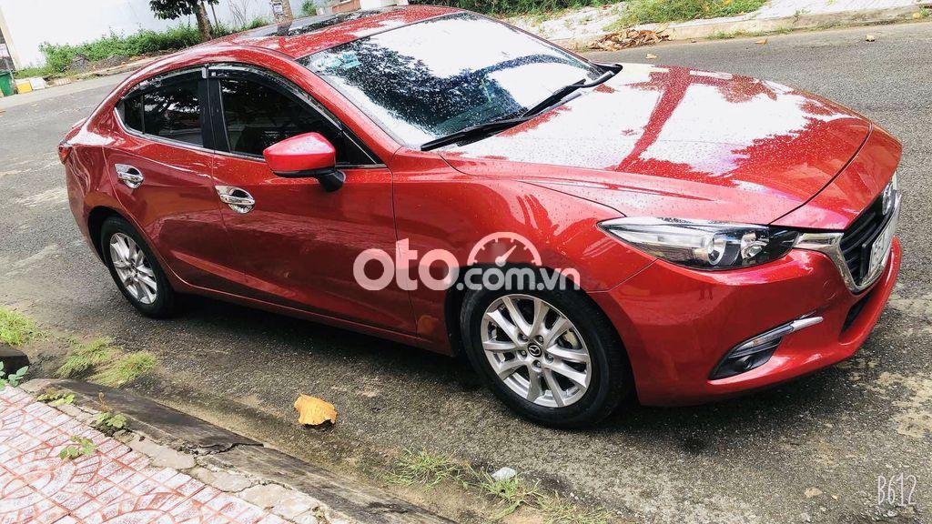 Mazda 3 2018 - Cần bán gấp Mazda 3 năm 2018, màu đỏ